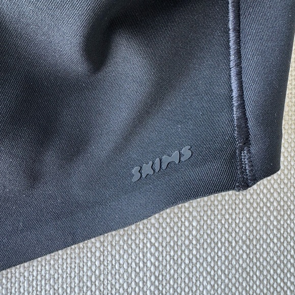 SKIMS Ultimate Thong Push Up Bodysuit - Picture 4 of 6